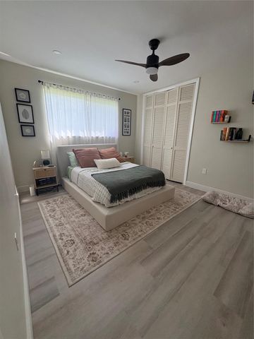 8948 SW 53rd St, Cooper City, FL 33328