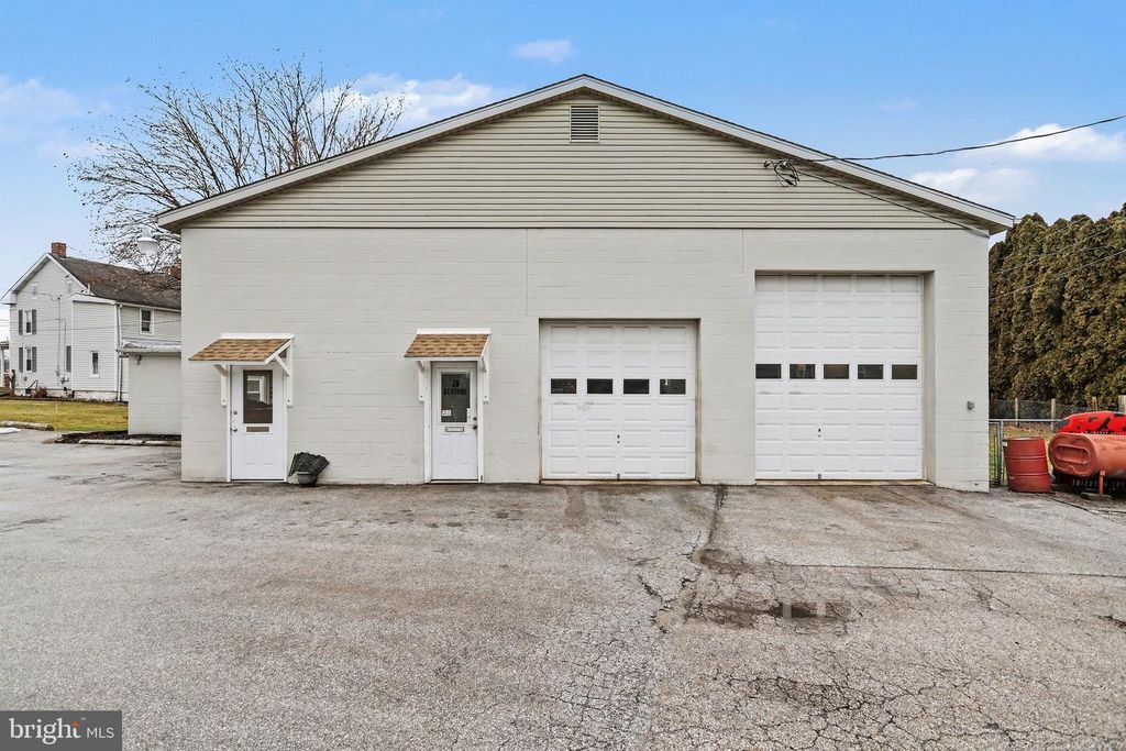 719 FREDERICK ST, Hanover, PA 17331