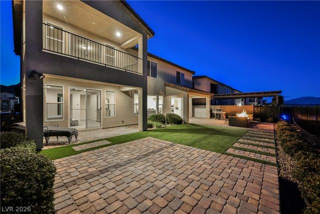 4564 Amazing View Street, Las Vegas, NV 89129