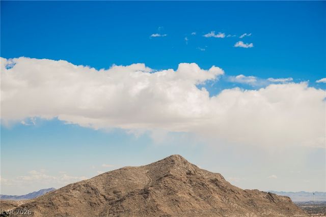 4564 Amazing View Street, Las Vegas, NV 89129