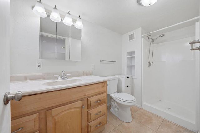 11819 Johnson Lake Road, Lakeside, CA 92040