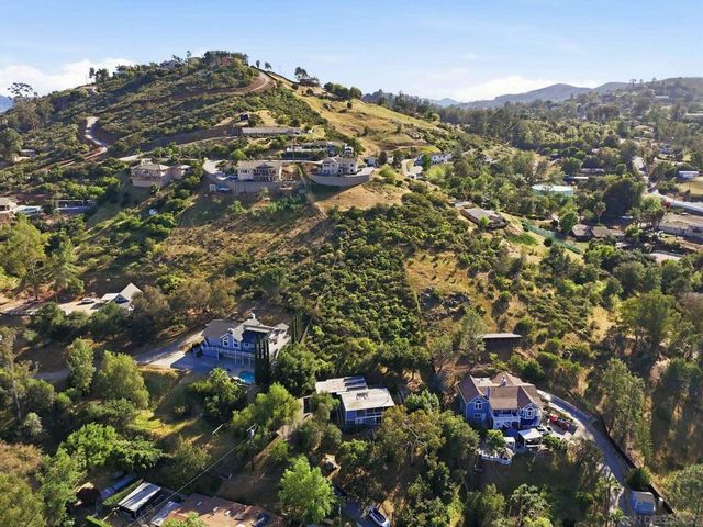 11819 Johnson Lake Road, Lakeside, CA 92040