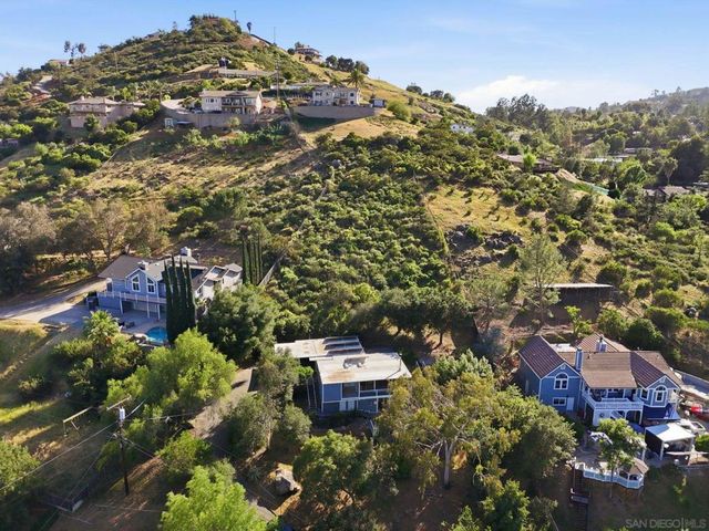 11819 Johnson Lake Road, Lakeside, CA 92040