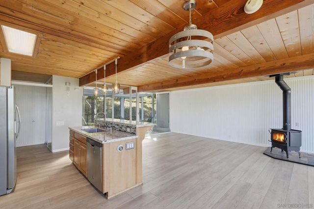 11819 Johnson Lake Road, Lakeside, CA 92040