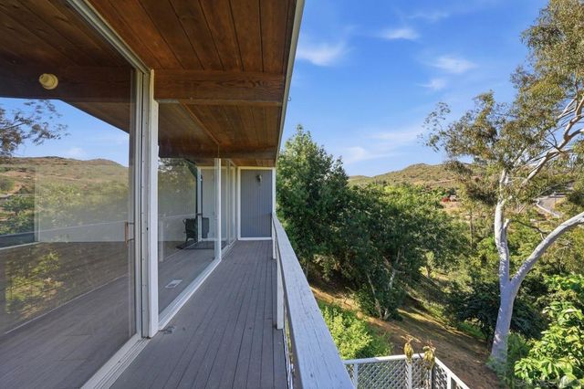 11819 Johnson Lake Road, Lakeside, CA 92040