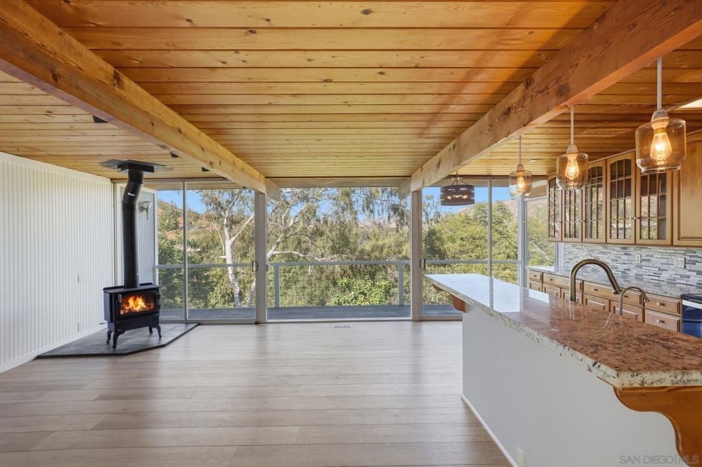 11819 Johnson Lake Road, Lakeside, CA 92040