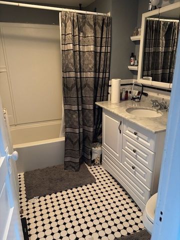 284 Boston Ave 3, Medford, MA 02155