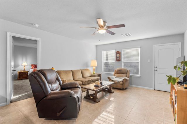 15120 Arrowhead Loop E, Willis, TX 77378