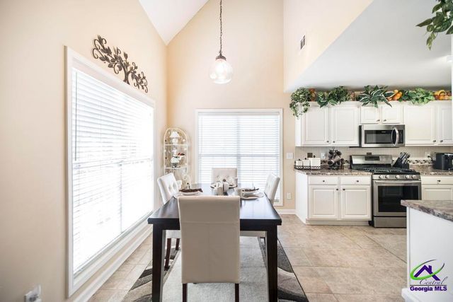 148 Ashford Trace Lane, Macon, GA 31210