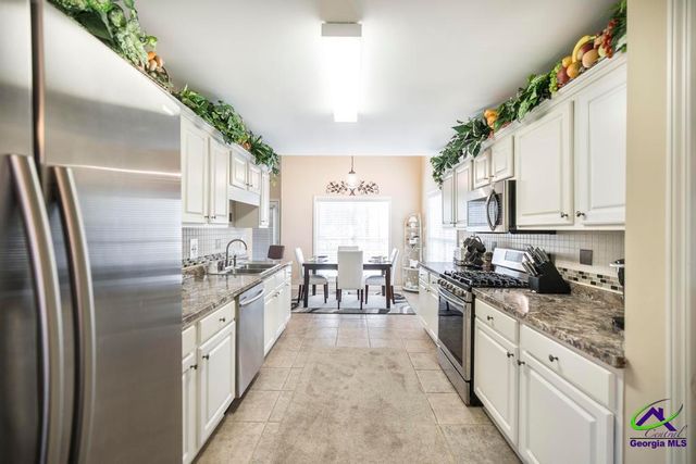 148 Ashford Trace Lane, Macon, GA 31210