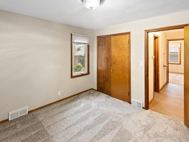 207 11th Avenue SE, Forest Lake, MN 55025