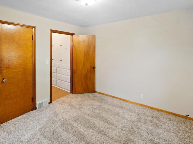 207 11th Avenue SE, Forest Lake, MN 55025