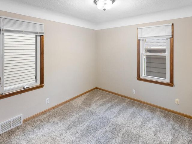 207 11th Avenue SE, Forest Lake, MN 55025