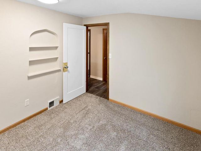 207 11th Avenue SE, Forest Lake, MN 55025