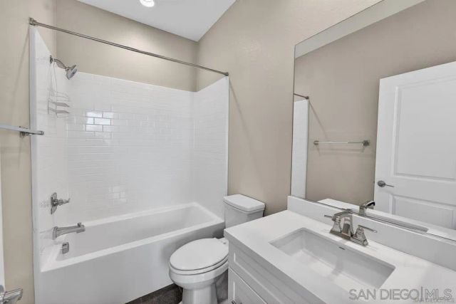 4321 Star Path Way 3, Oceanside, CA 92056