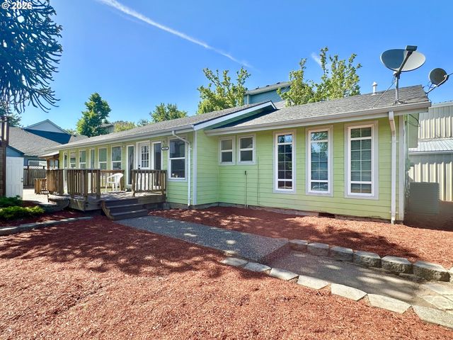 2543 Se 136TH Ave, Portland, OR 97236
