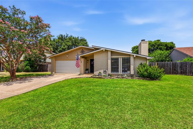 3917 Windflower Lane, Fort Worth, TX 76137
