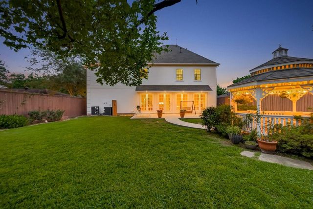 10932 Lasso Lane, Houston, TX 77079