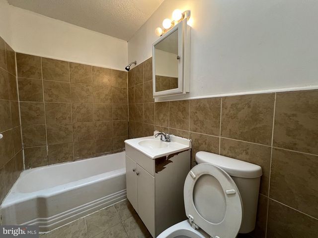 1364 WELLS ST, Philadelphia, PA 19111