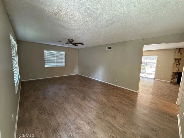 29338 Florabunda, Canyon Country, CA 91387