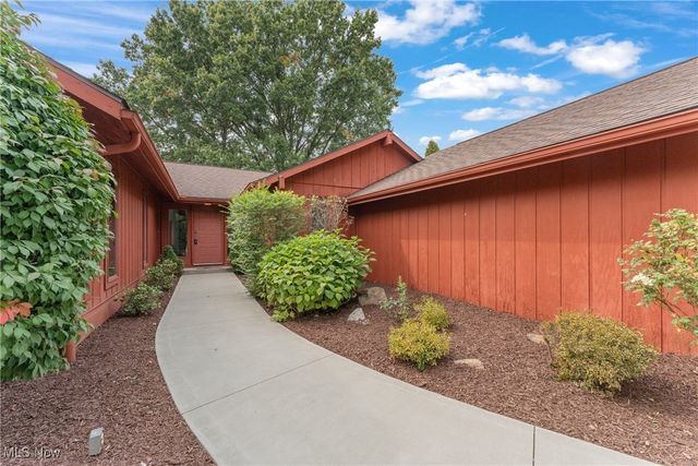 1717 Chittenden Circle NE, Massillon, OH 44646