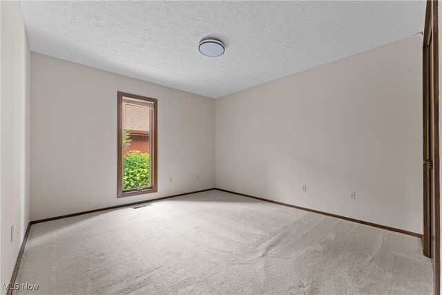 1717 Chittenden Circle NE, Massillon, OH 44646