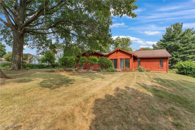 1717 Chittenden Circle NE, Massillon, OH 44646