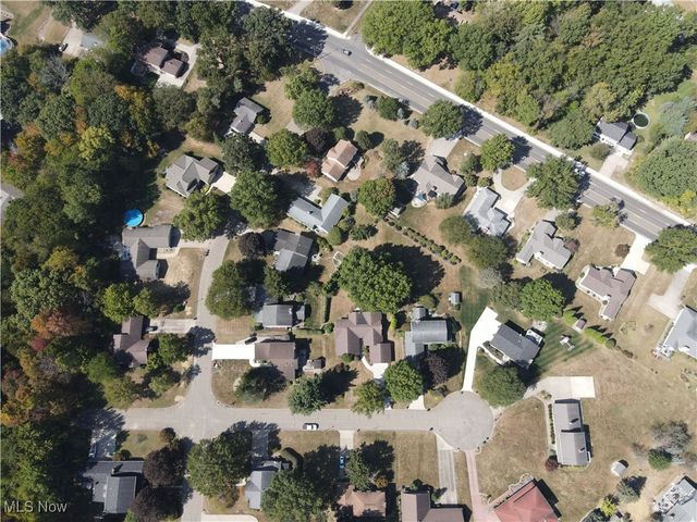 1717 Chittenden Circle NE, Massillon, OH 44646