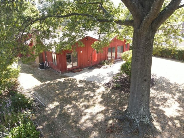 1717 Chittenden Circle NE, Massillon, OH 44646