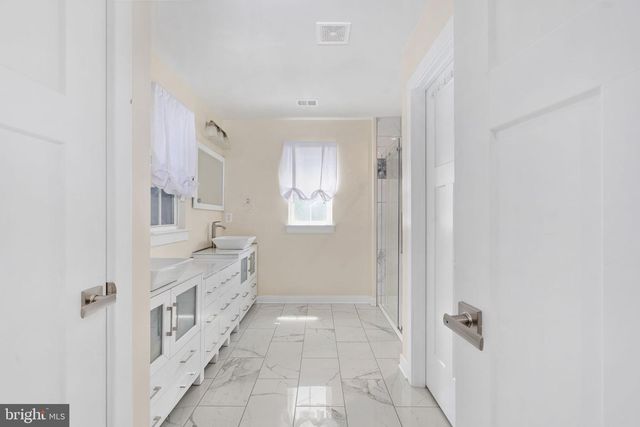 207 SOUTHERN VIEW DR, Fredericksburg, VA 22405