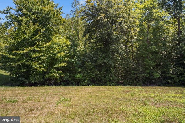 207 SOUTHERN VIEW DR, Fredericksburg, VA 22405