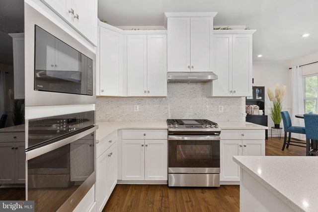 207 SOUTHERN VIEW DR, Fredericksburg, VA 22405