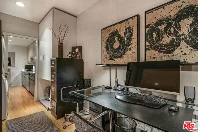 8550 Holloway Drive 305, West Hollywood, CA 90069