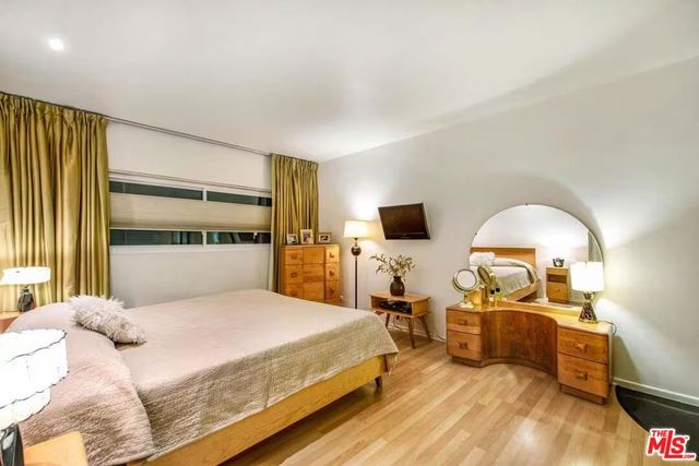 8550 Holloway Drive 305, West Hollywood, CA 90069