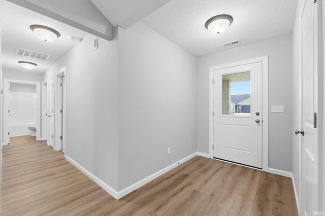 1009 Zenos Boulevard, Fort Wayne, IN 46818