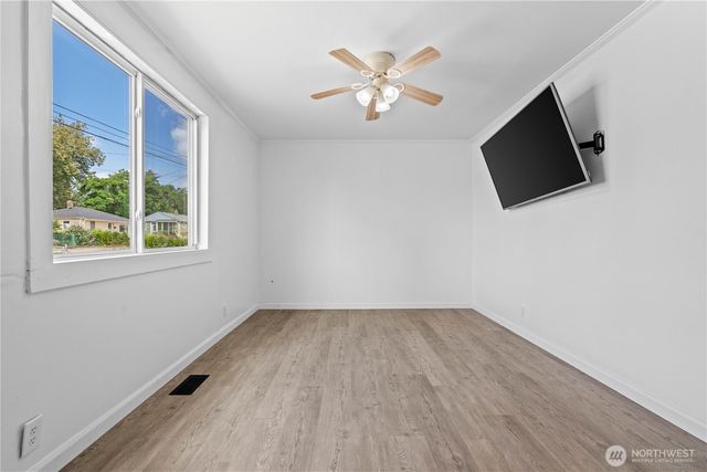 3236 Phillips Avenue, Bremerton, WA 98310