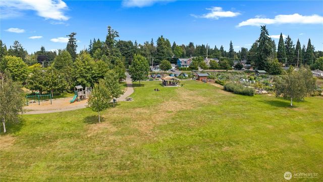 3236 Phillips Avenue, Bremerton, WA 98310