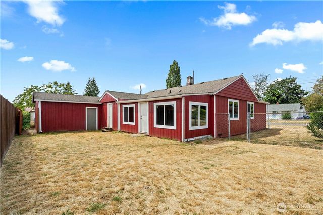 3236 Phillips Avenue, Bremerton, WA 98310