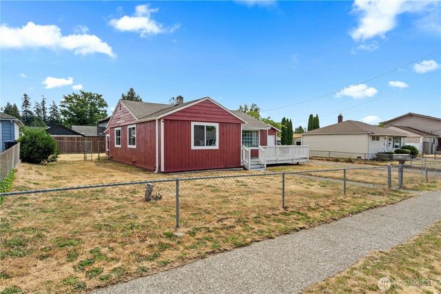 3236 Phillips Avenue, Bremerton, WA 98310