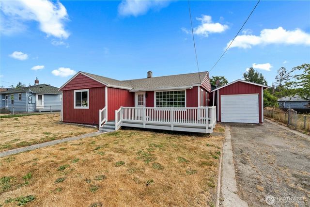 3236 Phillips Avenue, Bremerton, WA 98310