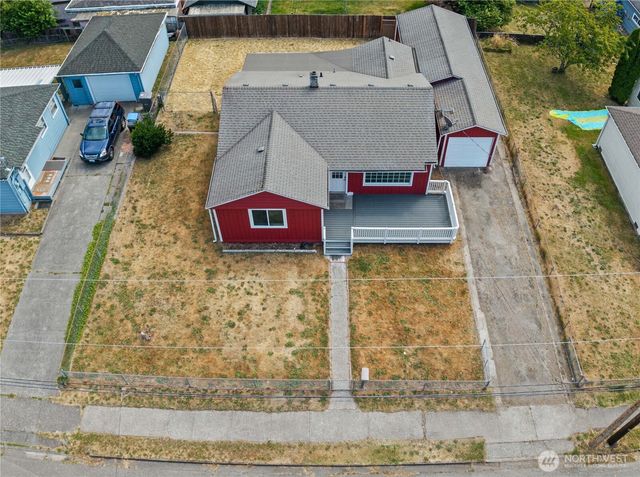 3236 Phillips Avenue, Bremerton, WA 98310