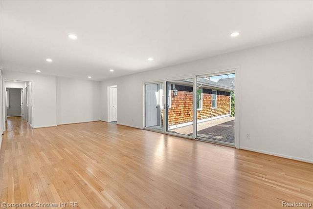2985 Summervale Lane, Bloomfield Hills, MI 48301