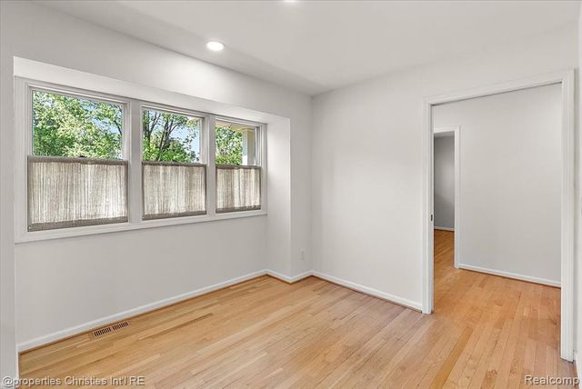 2985 Summervale Lane, Bloomfield Hills, MI 48301
