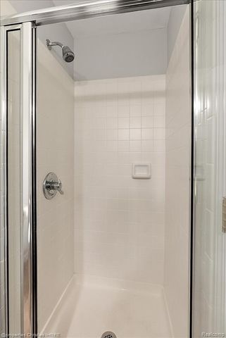 2985 Summervale Lane, Bloomfield Hills, MI 48301
