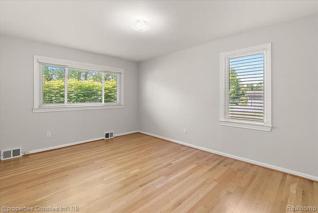 2985 Summervale Lane, Bloomfield Hills, MI 48301
