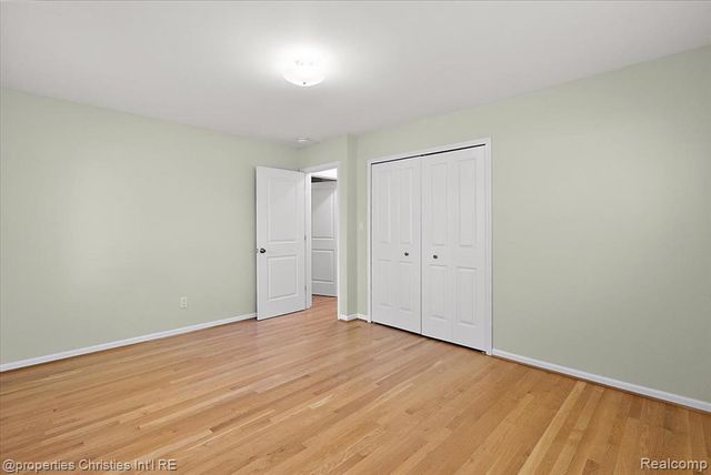 2985 Summervale Lane, Bloomfield Hills, MI 48301