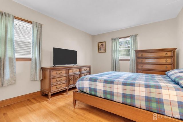 231 Temple Way, Colonia, NJ 07067