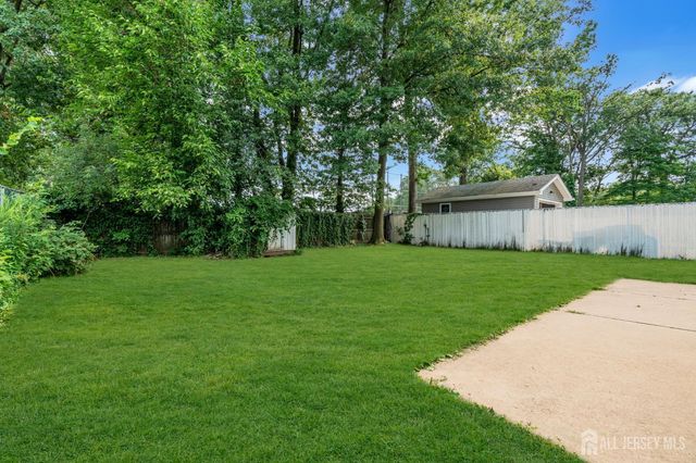231 Temple Way, Colonia, NJ 07067