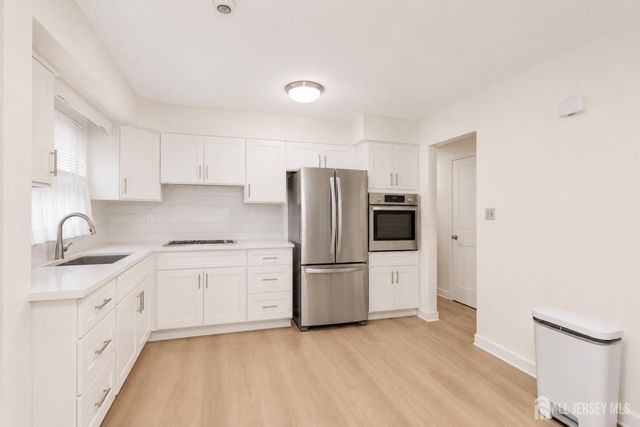 231 Temple Way, Colonia, NJ 07067