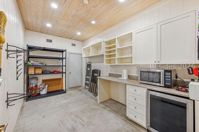 1 Straight Rd, Okatie, SC 29909